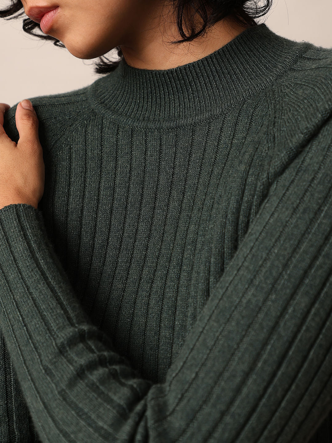 Dark Green Rib-Knit Turtleneck Pullover