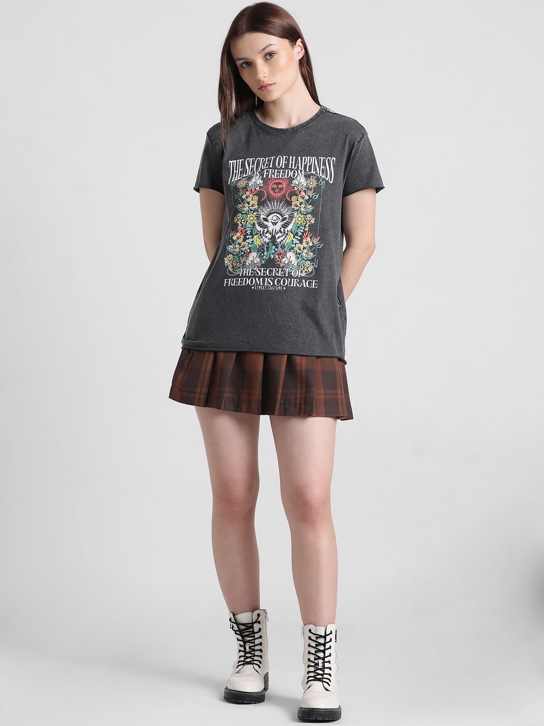 Black Graphic Print T-Shirt