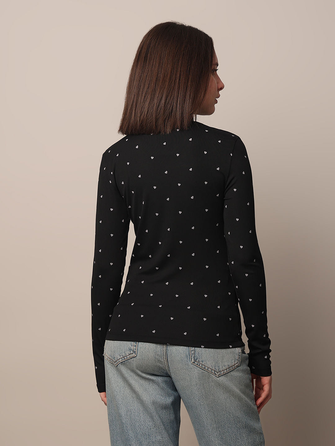 Black Heart Print Fitted Top
