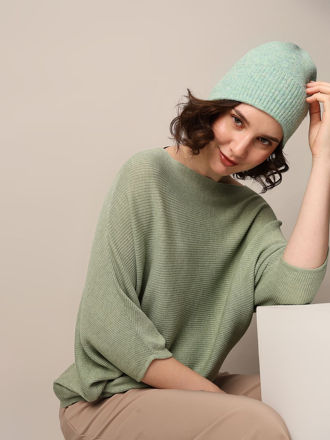 Green Batwing Sleeves Pullover