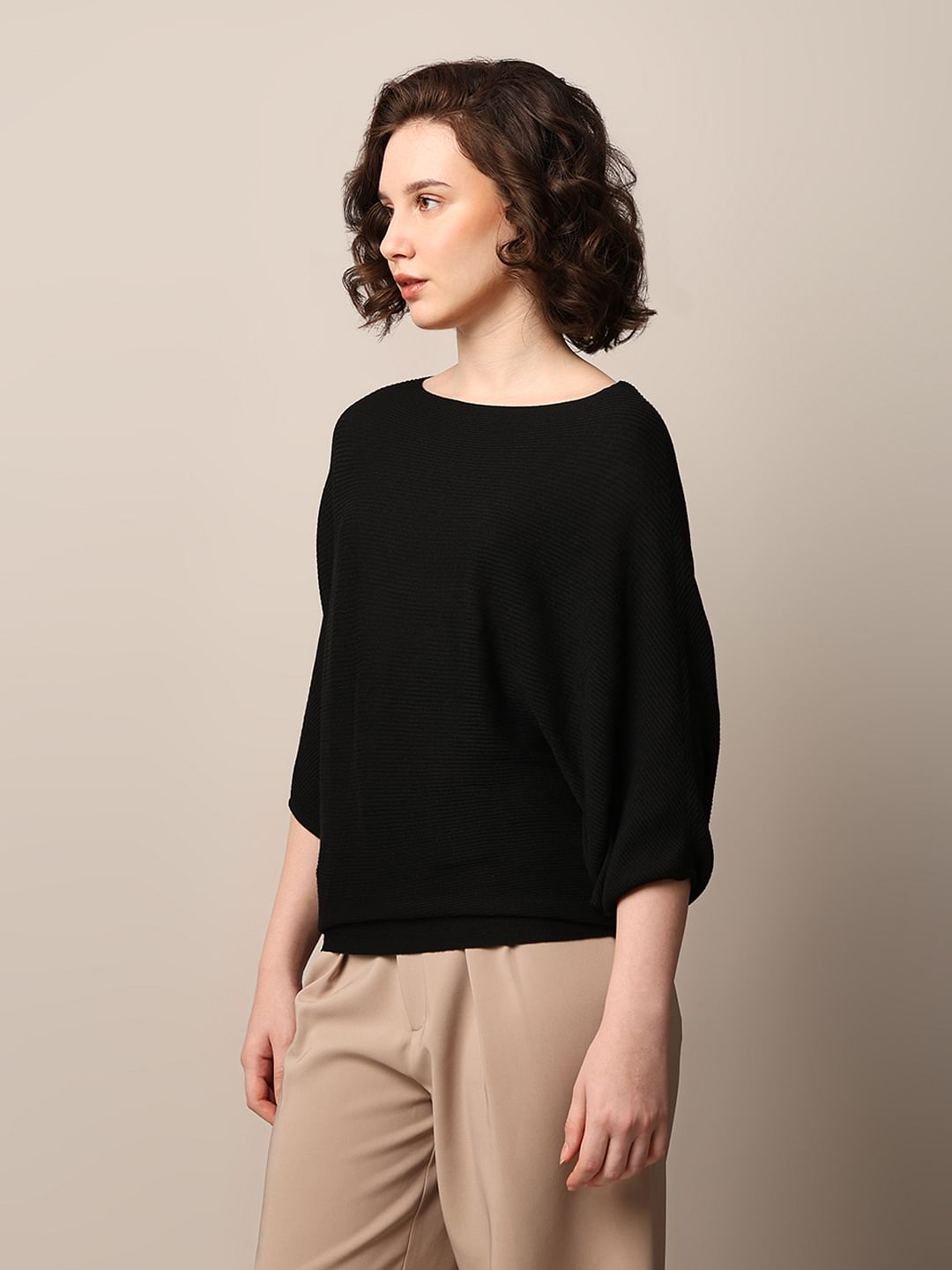 Black Batwing Sleeves Pullover