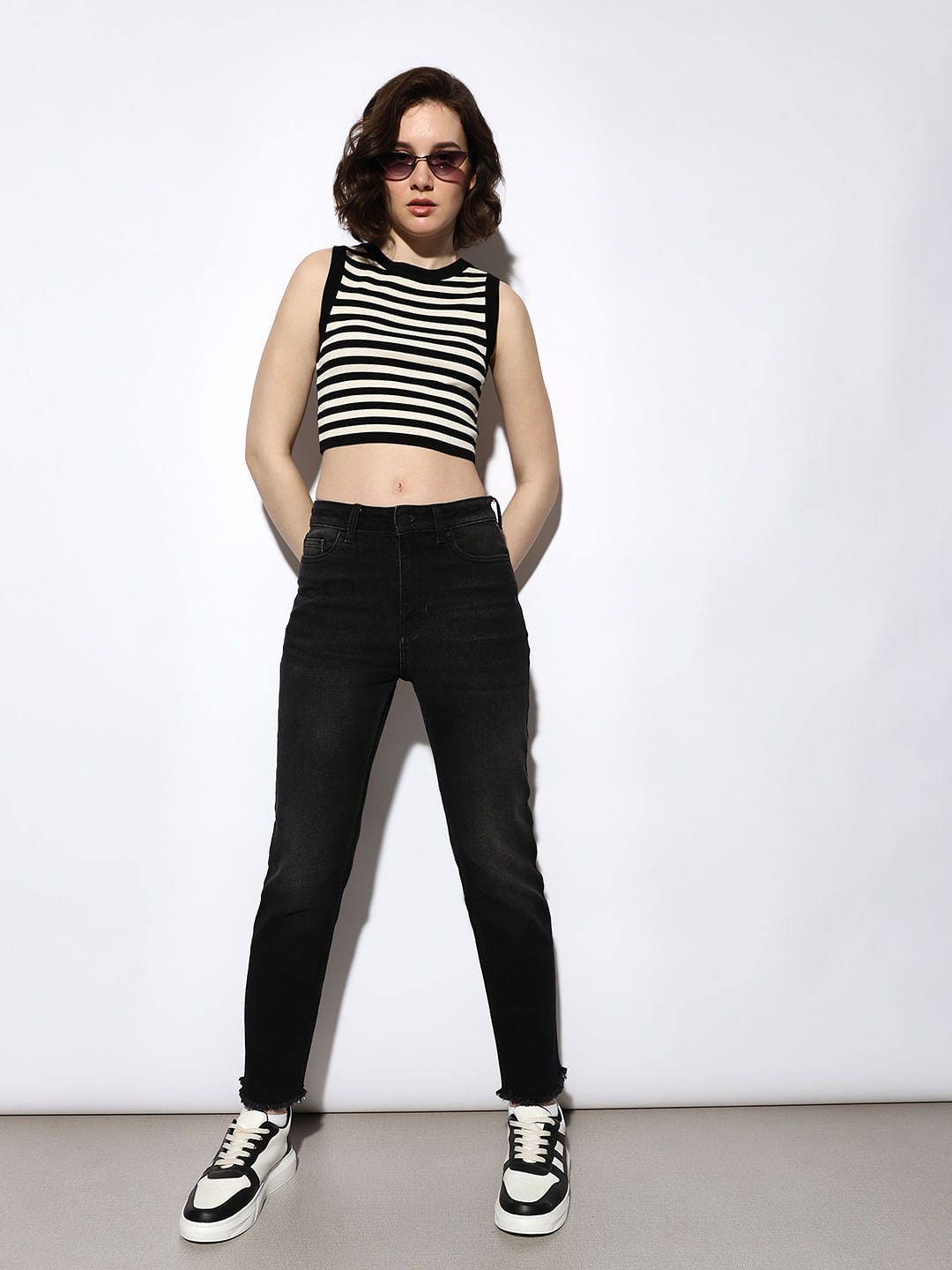 Black Mid Rise Slim Fit Jeans