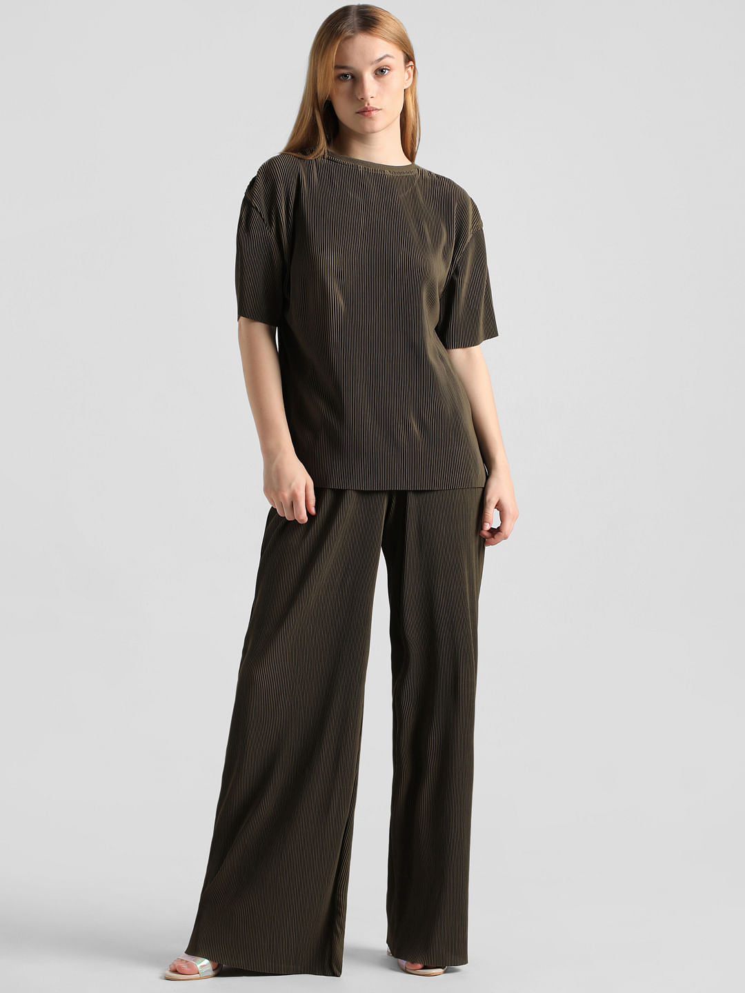Olive Pleated Co-Ord Set T-Shirt