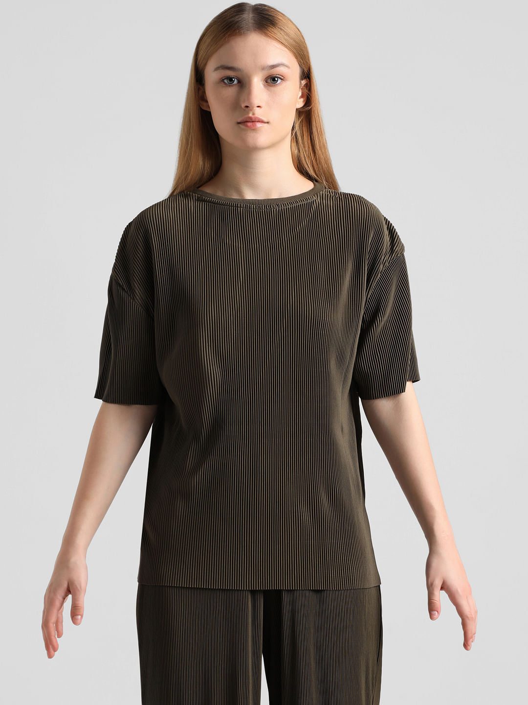 Olive Pleated Co-Ord Set T-Shirt