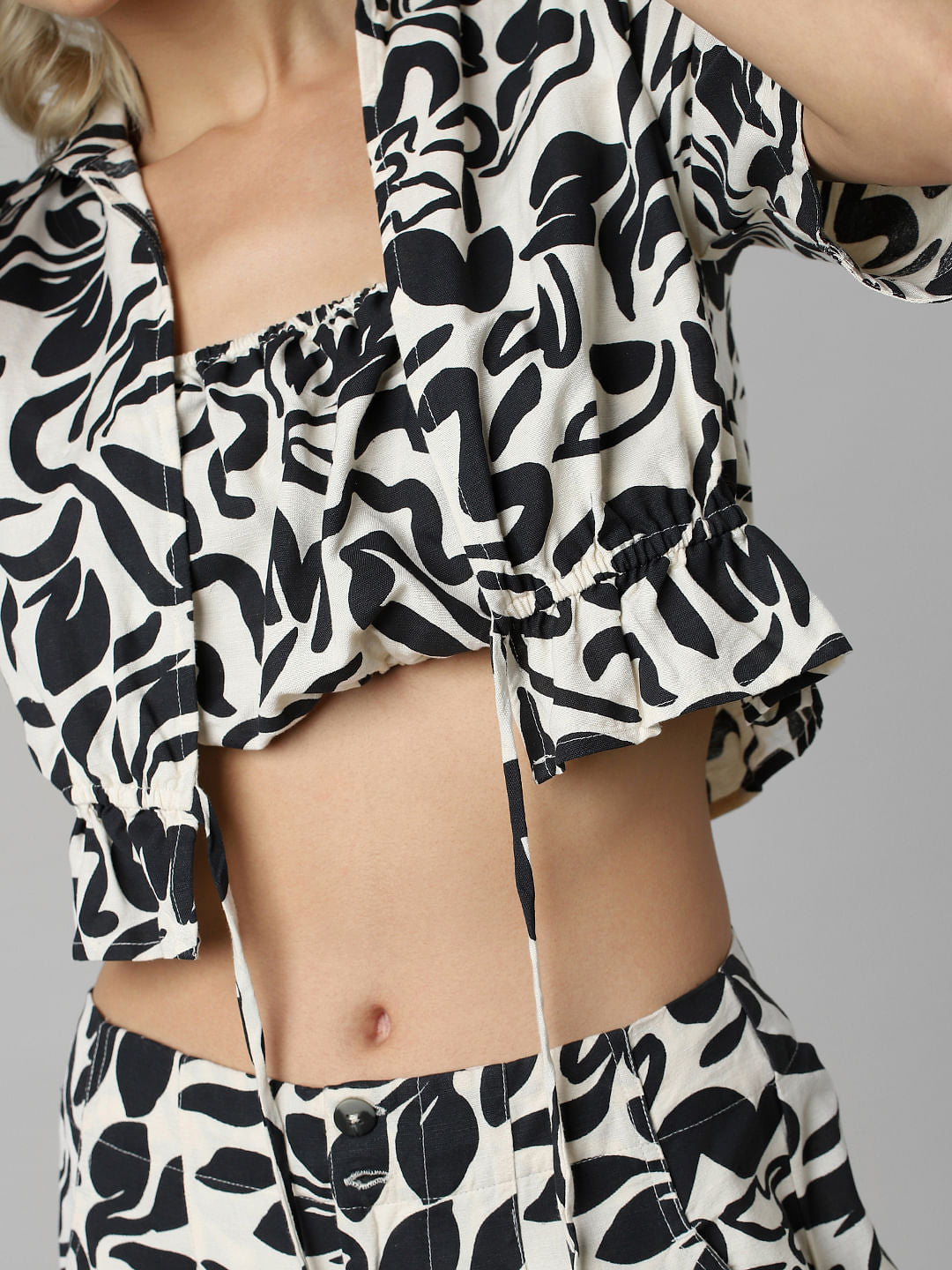 Black Floral Co-Ord Set Cropped Shirt