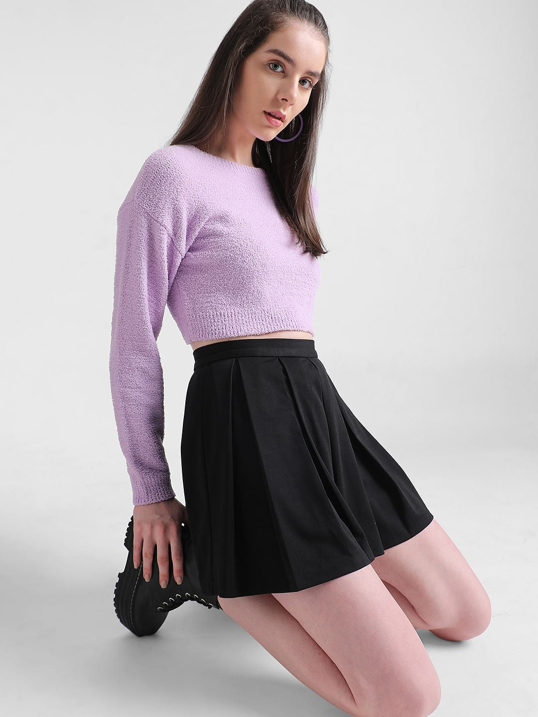 Black Mid Rise Pleated Mini Skirt