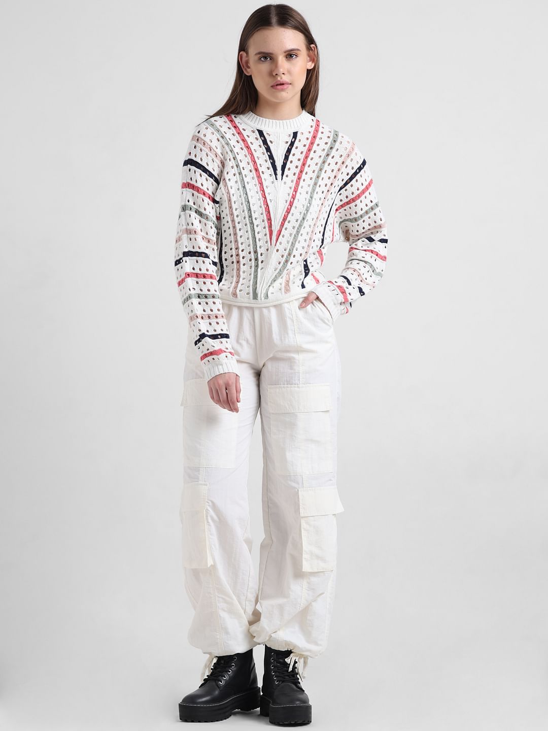 White Knitted Pullover