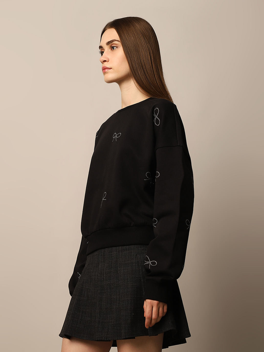 Black Bow Embllished Pullover