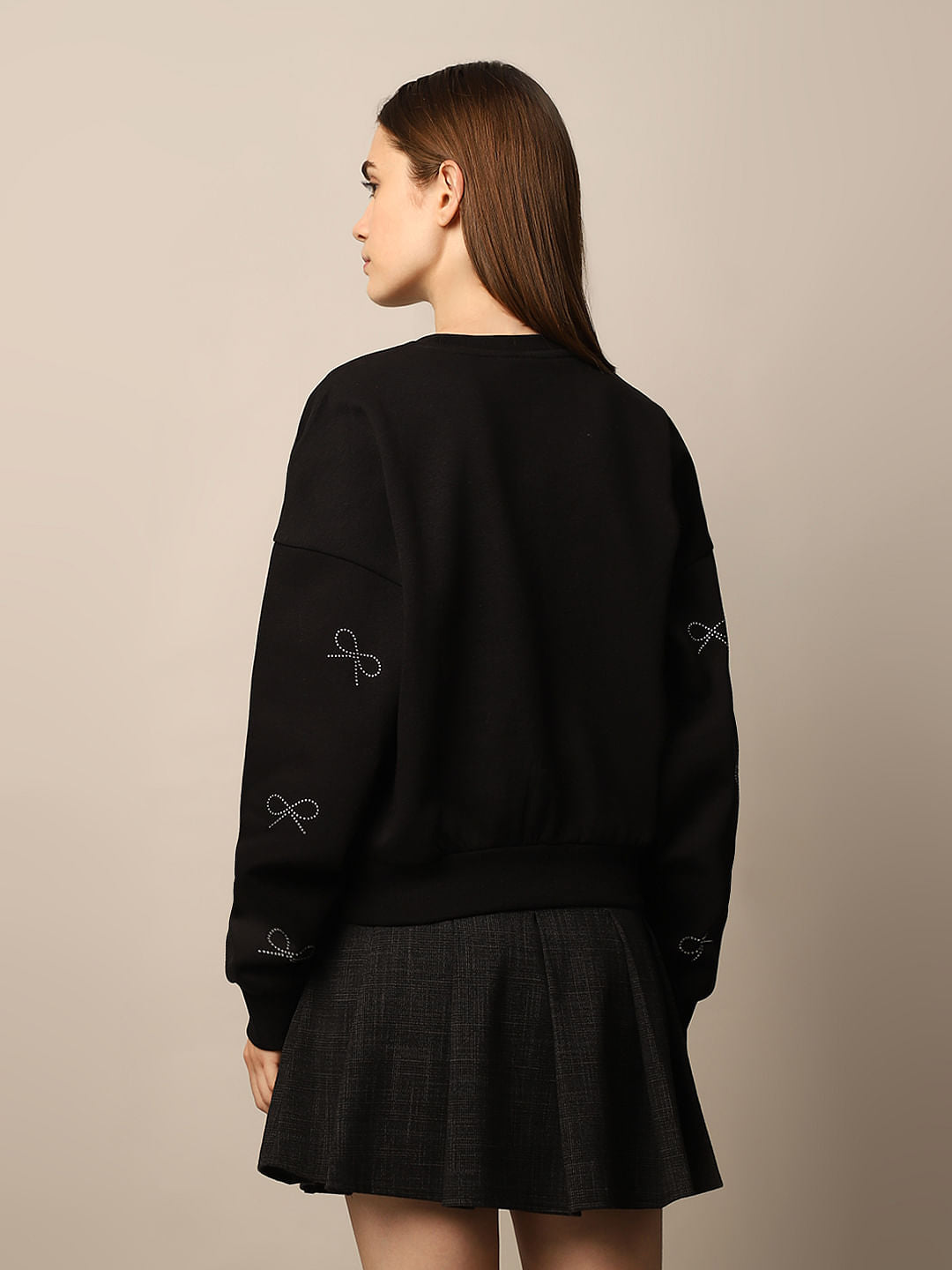 Black Bow Embllished Pullover