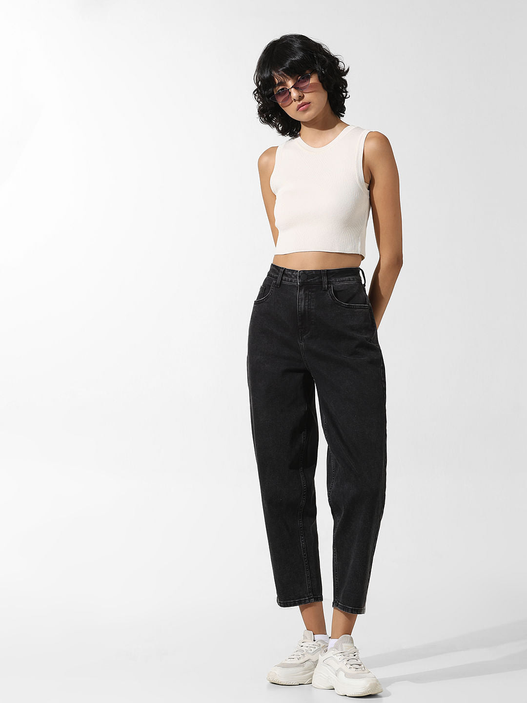 Black High Rise Straight Fit Jeans