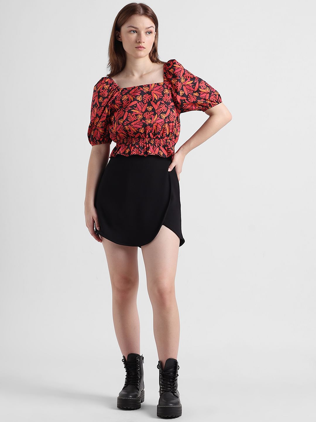 Black & Red Printed Top