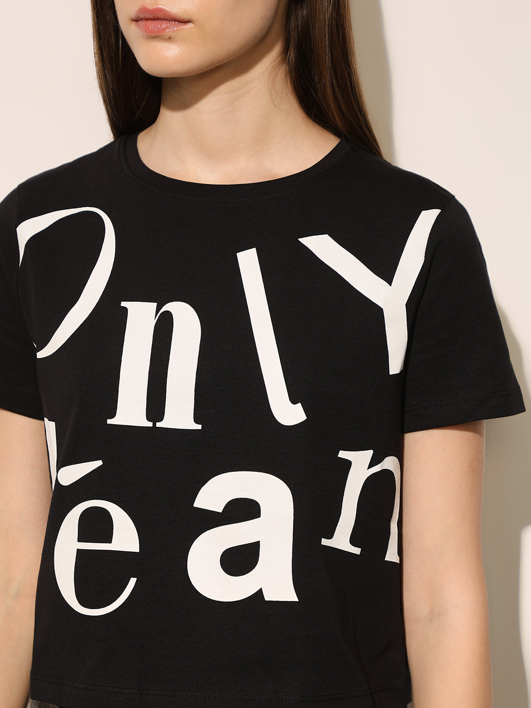 Black Printed Cropped Cotton T-shirt