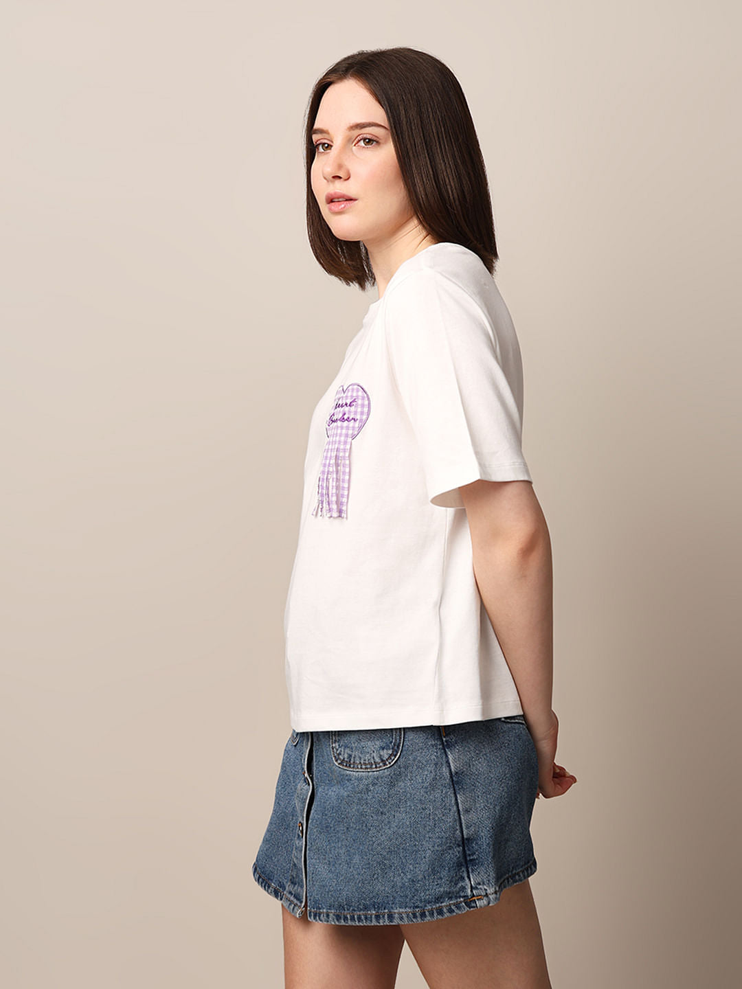 White Appliqu Print T-Shirt