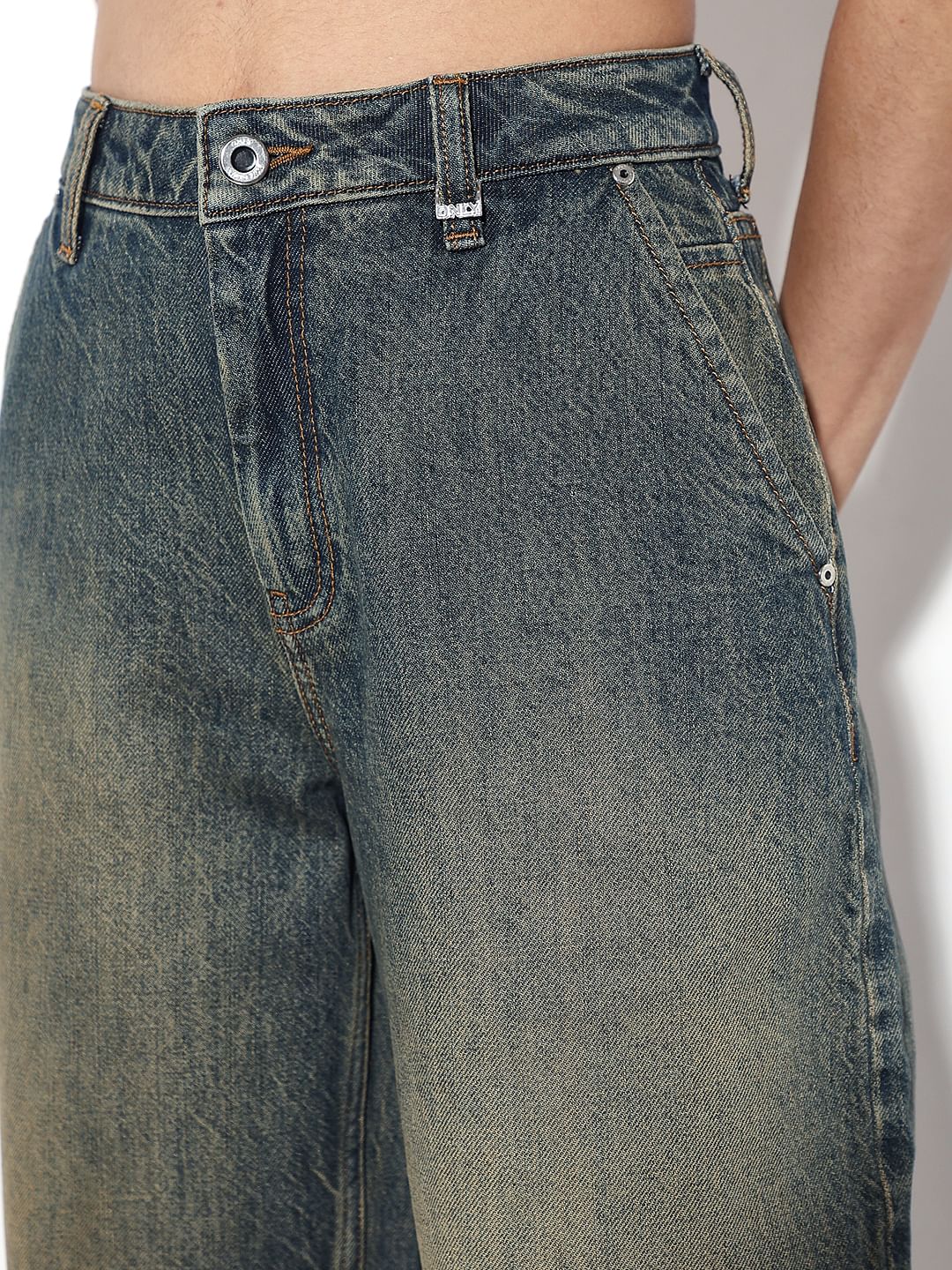 Blue High Rise Straight Fit Jeans