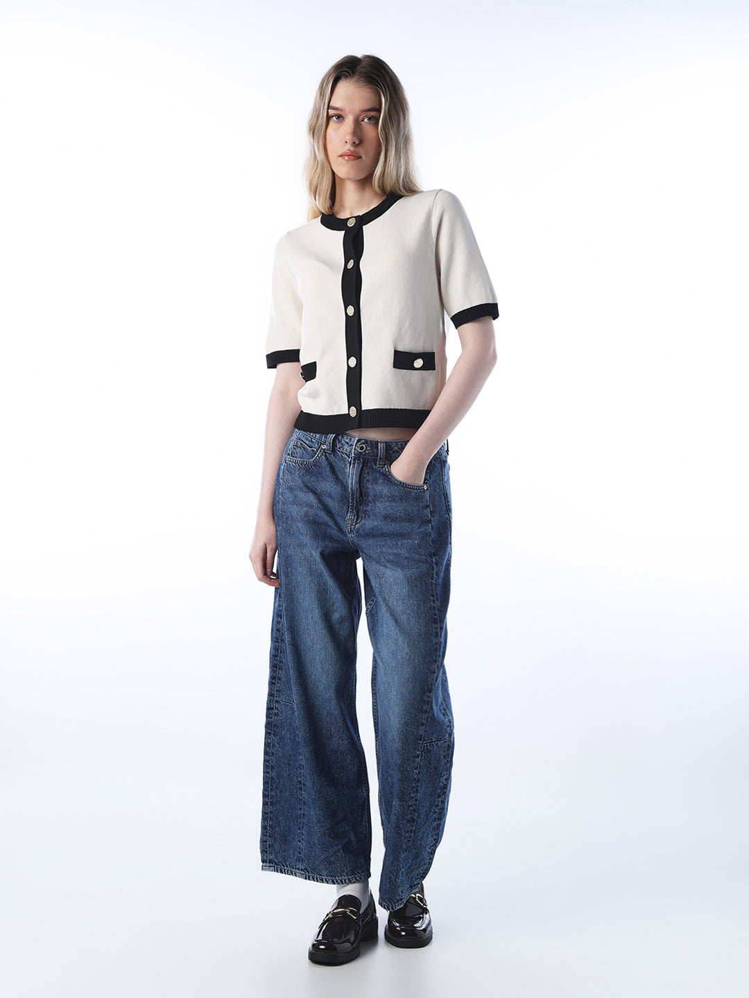 Short Fitted Cardigan