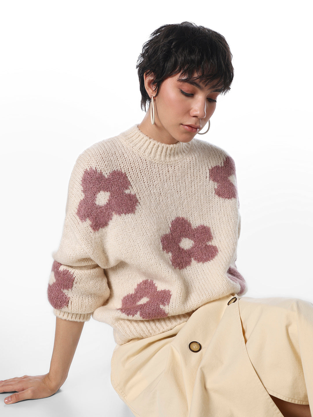 White Floral Pullover