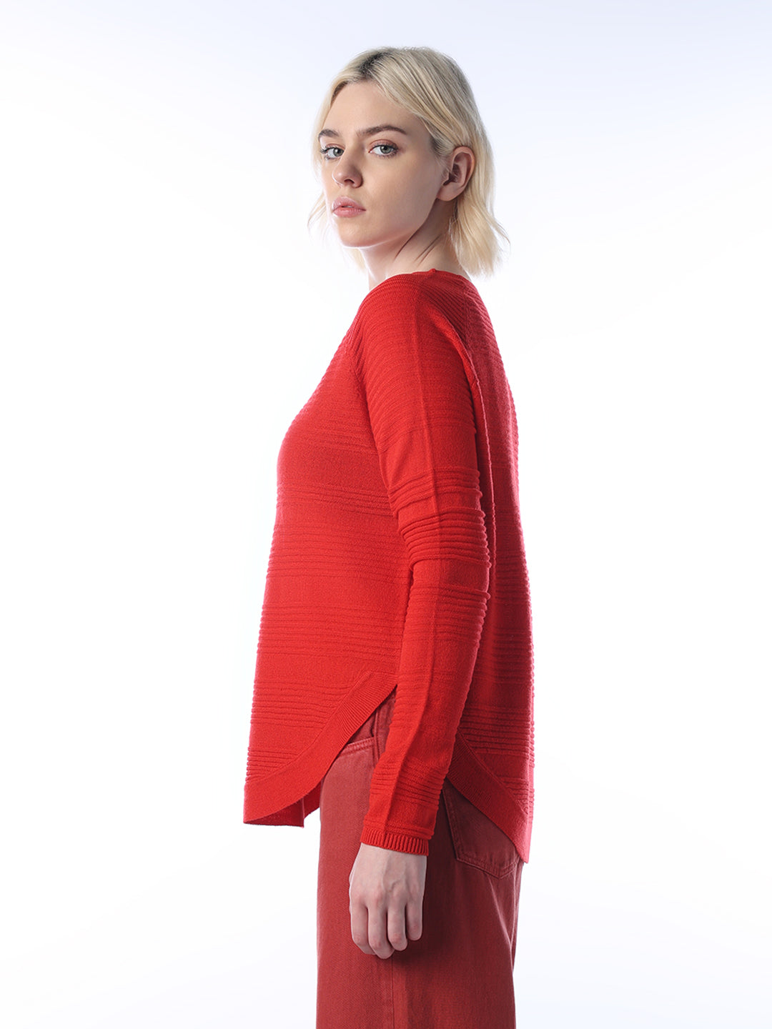 Structured Knitted Pullover - Red