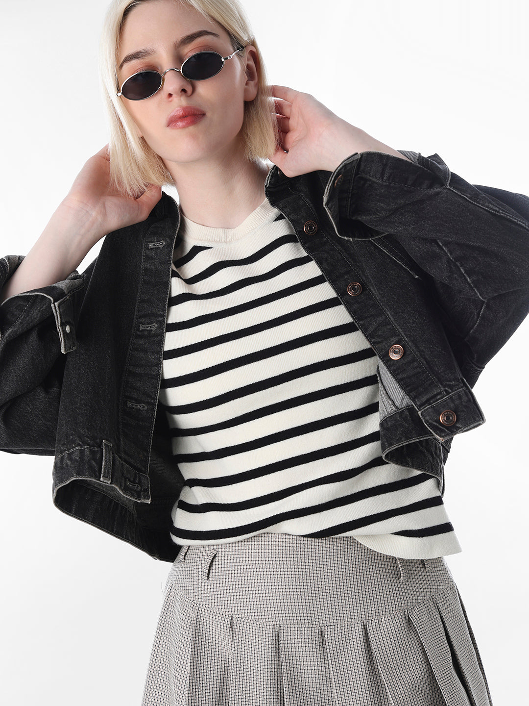 White Striped Fine Knit Pullover