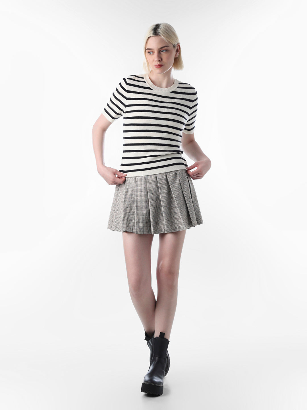 White Striped Fine Knit Pullover