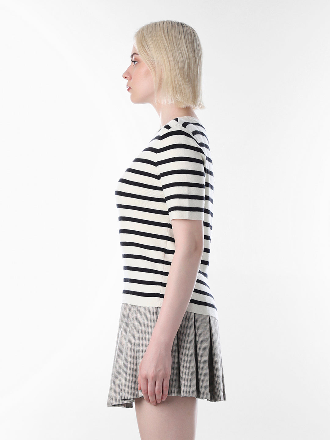 White Striped Fine Knit Pullover