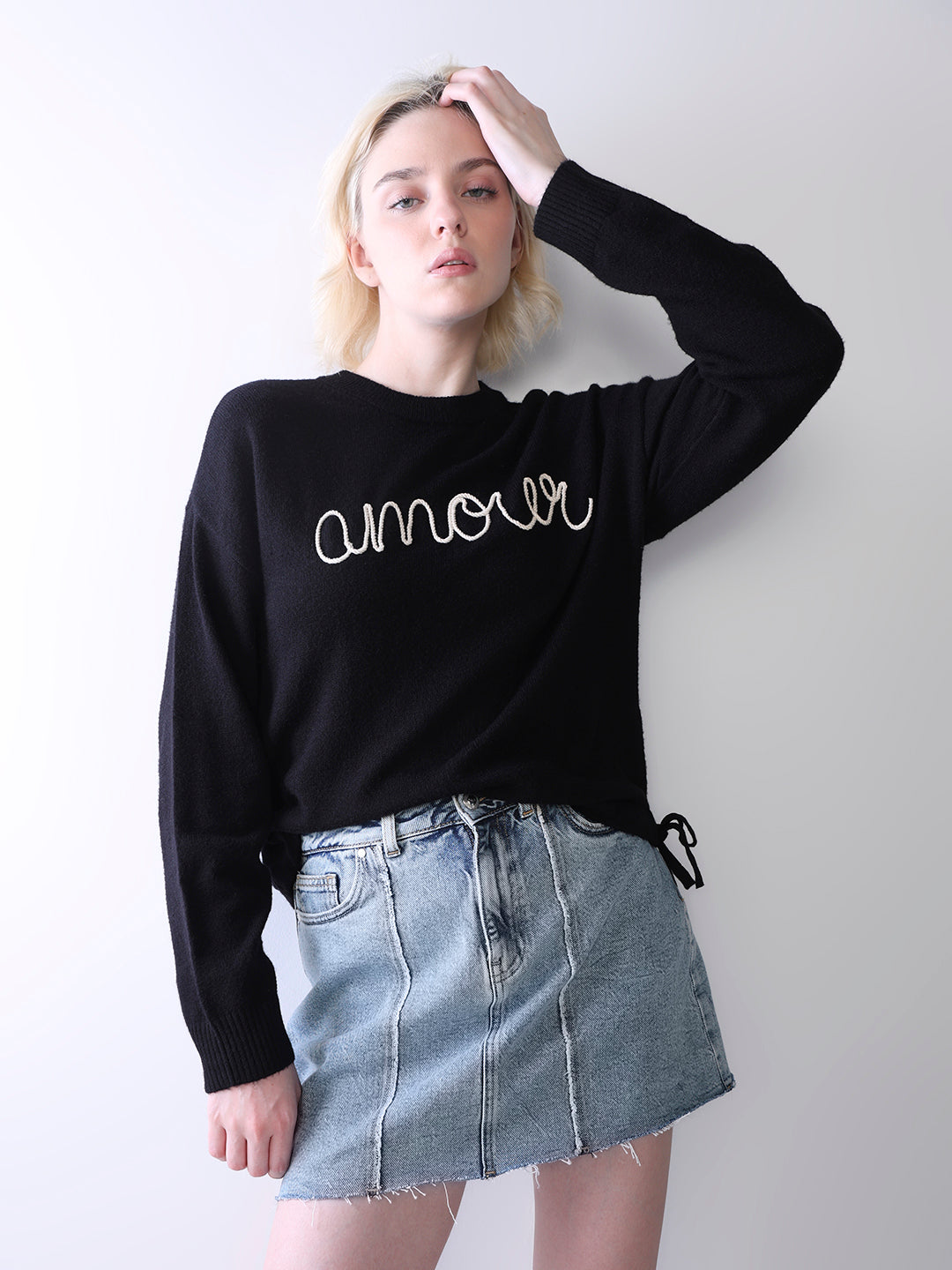 Embroidered Text Fine Knit Pullover