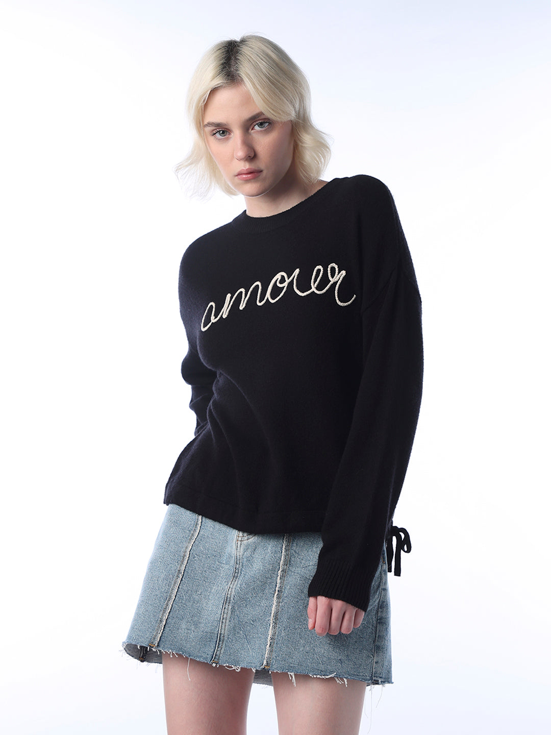 Embroidered Text Fine Knit Pullover