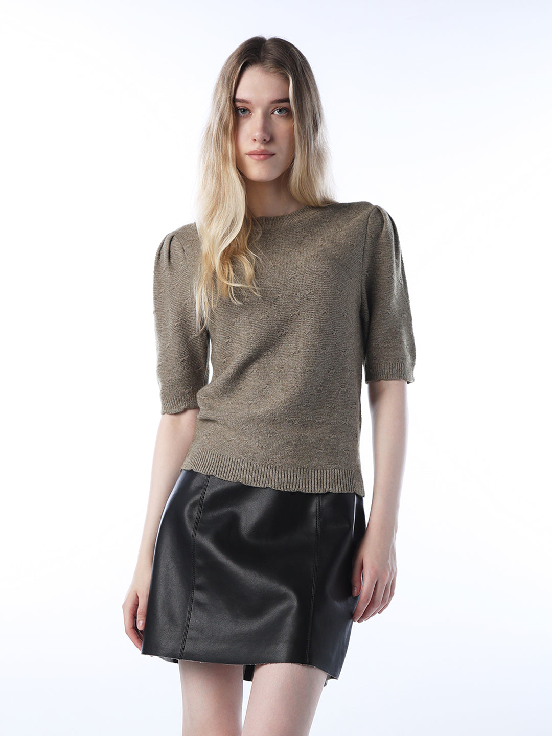 Puff-Sleeves Fine Knit Pullover