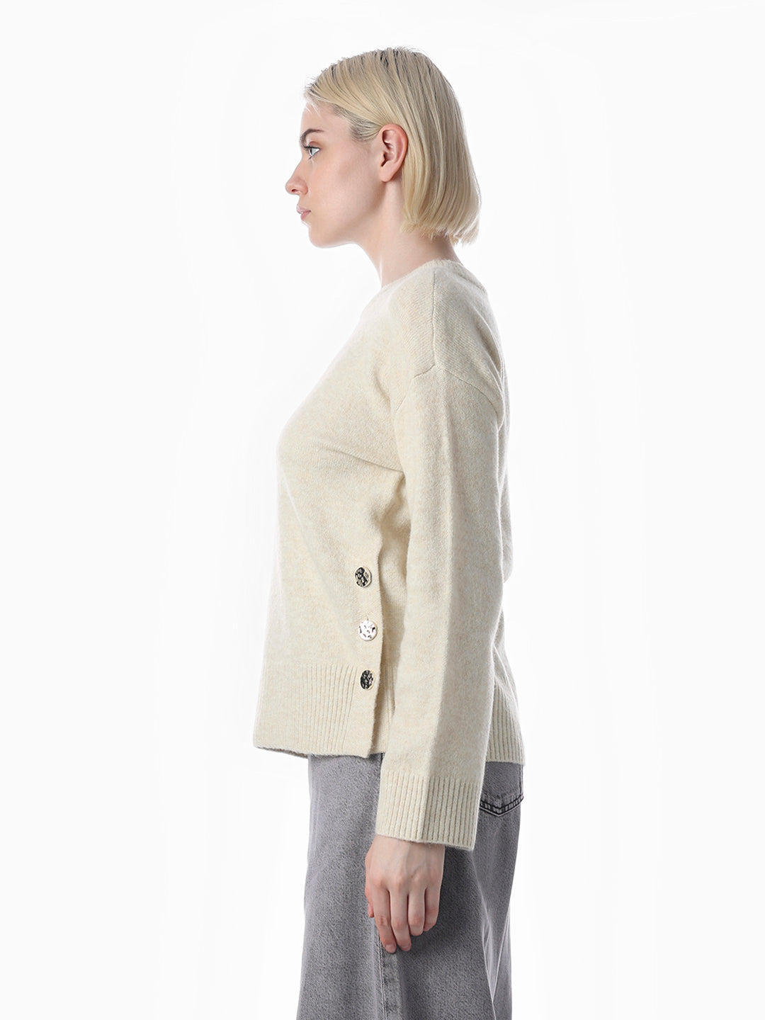 Cream O-Neck Pullover