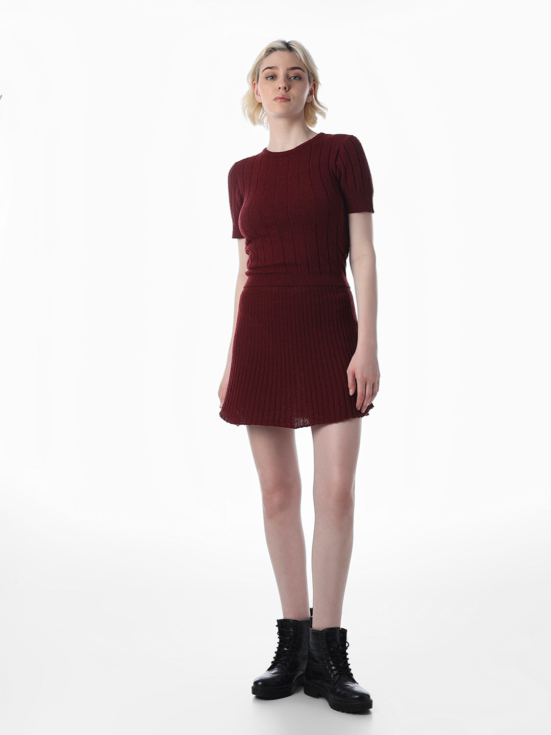 Maroon Fitted Ribbed Crop Top