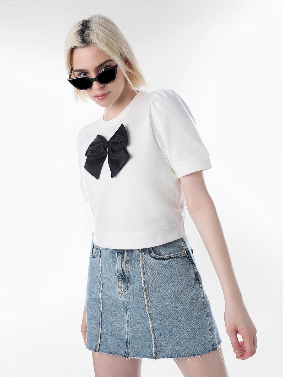 White Bow Detail Cropped Sweatshirt