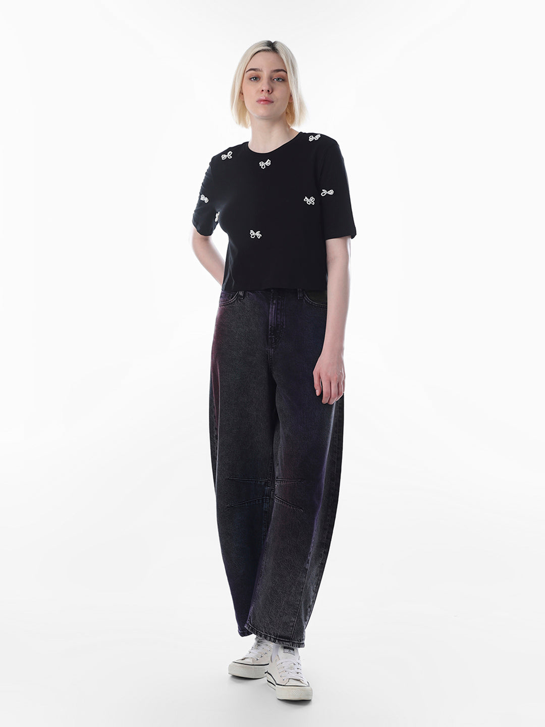 Black Pearl Motif Cotton T-shirt