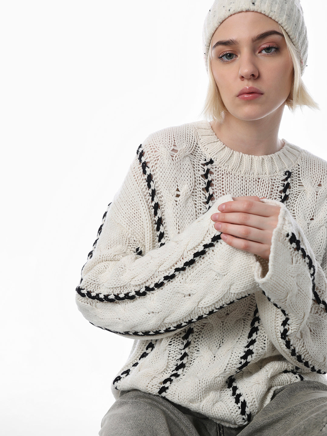 Off-White Cable Stitch O-Neck Pullover