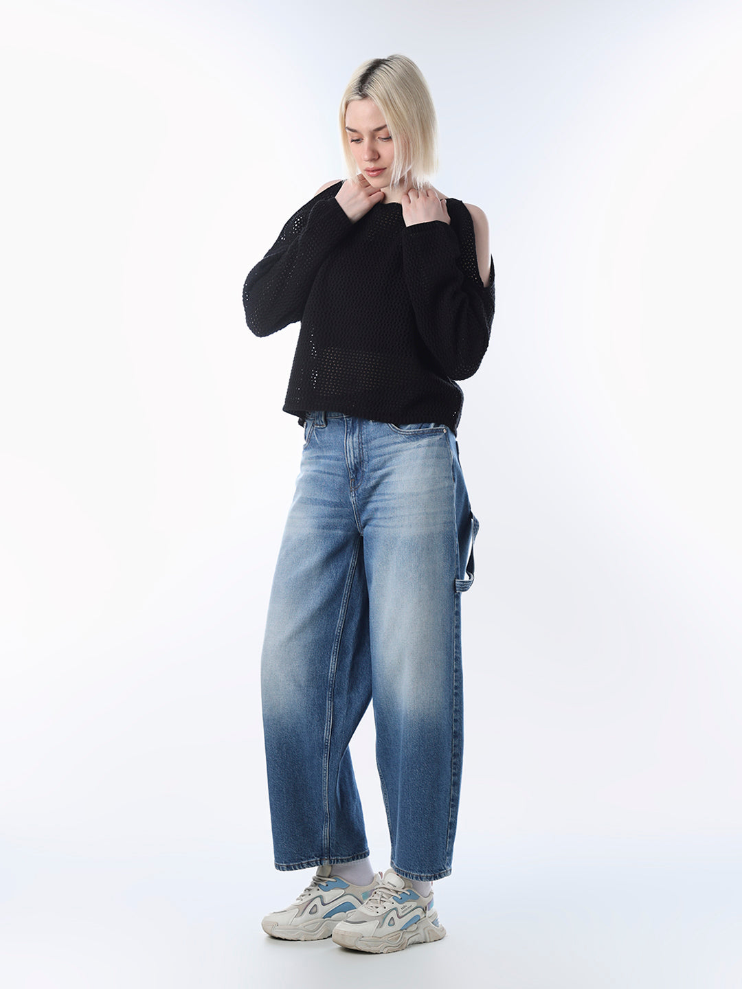 Black Cold Shoulder O-Neck Pullover