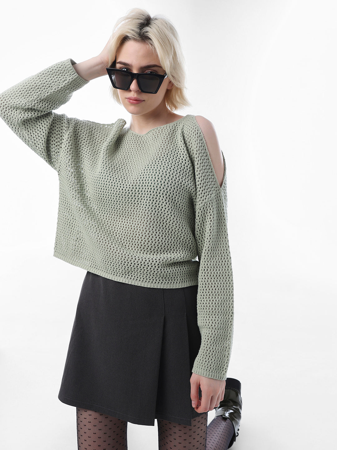Green Cold Shoulder O-Neck Pullover