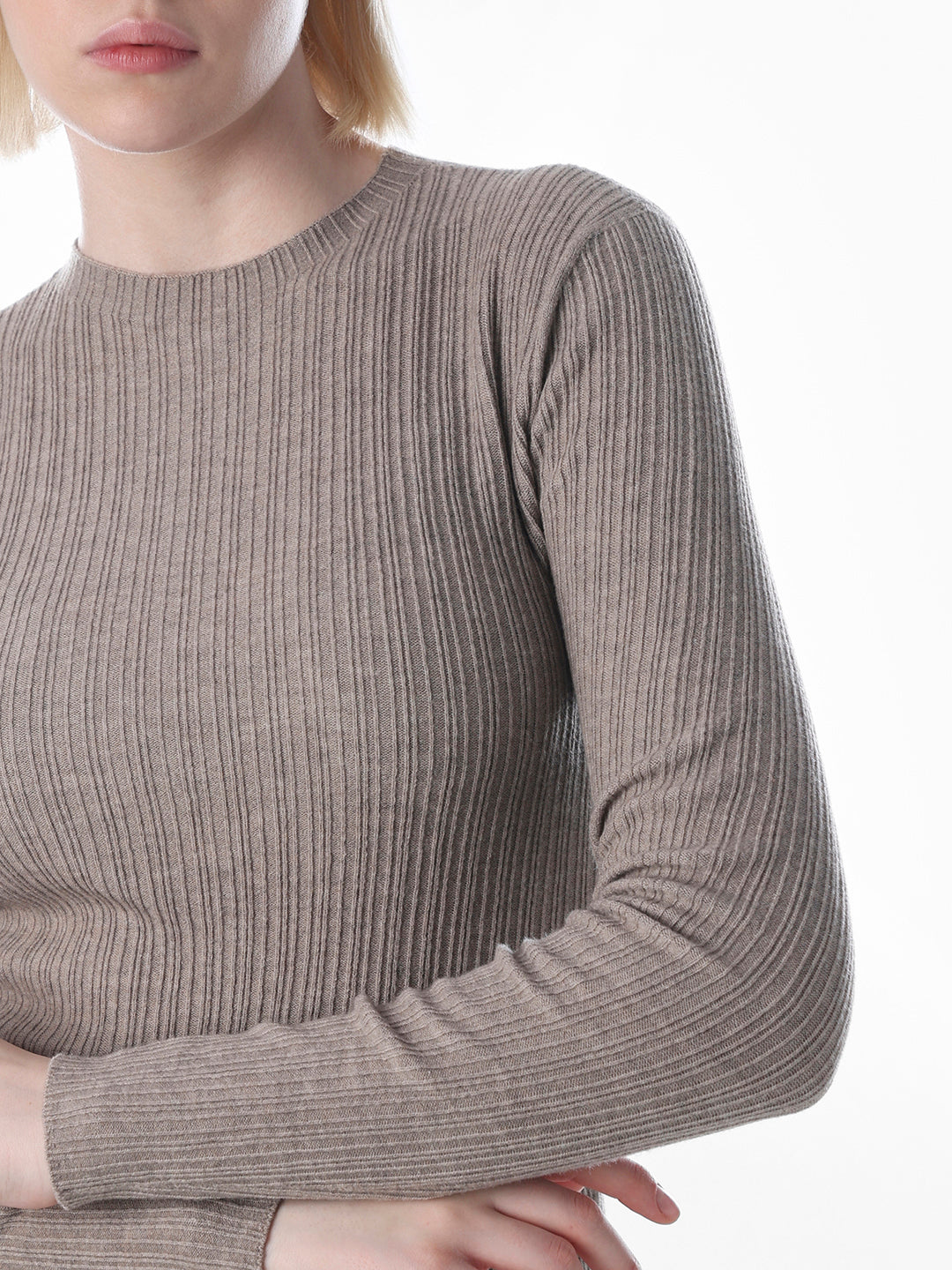 Grey Body-Fitted Rib Knit Pullover
