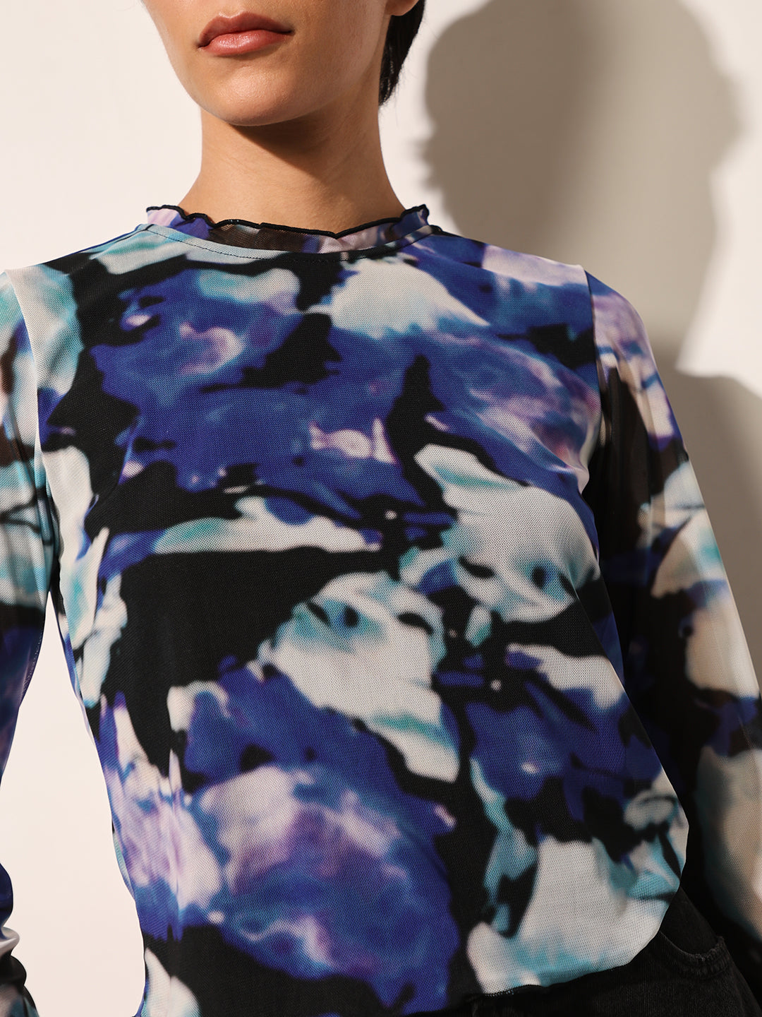 Blue Printed Cropped Mesh Top