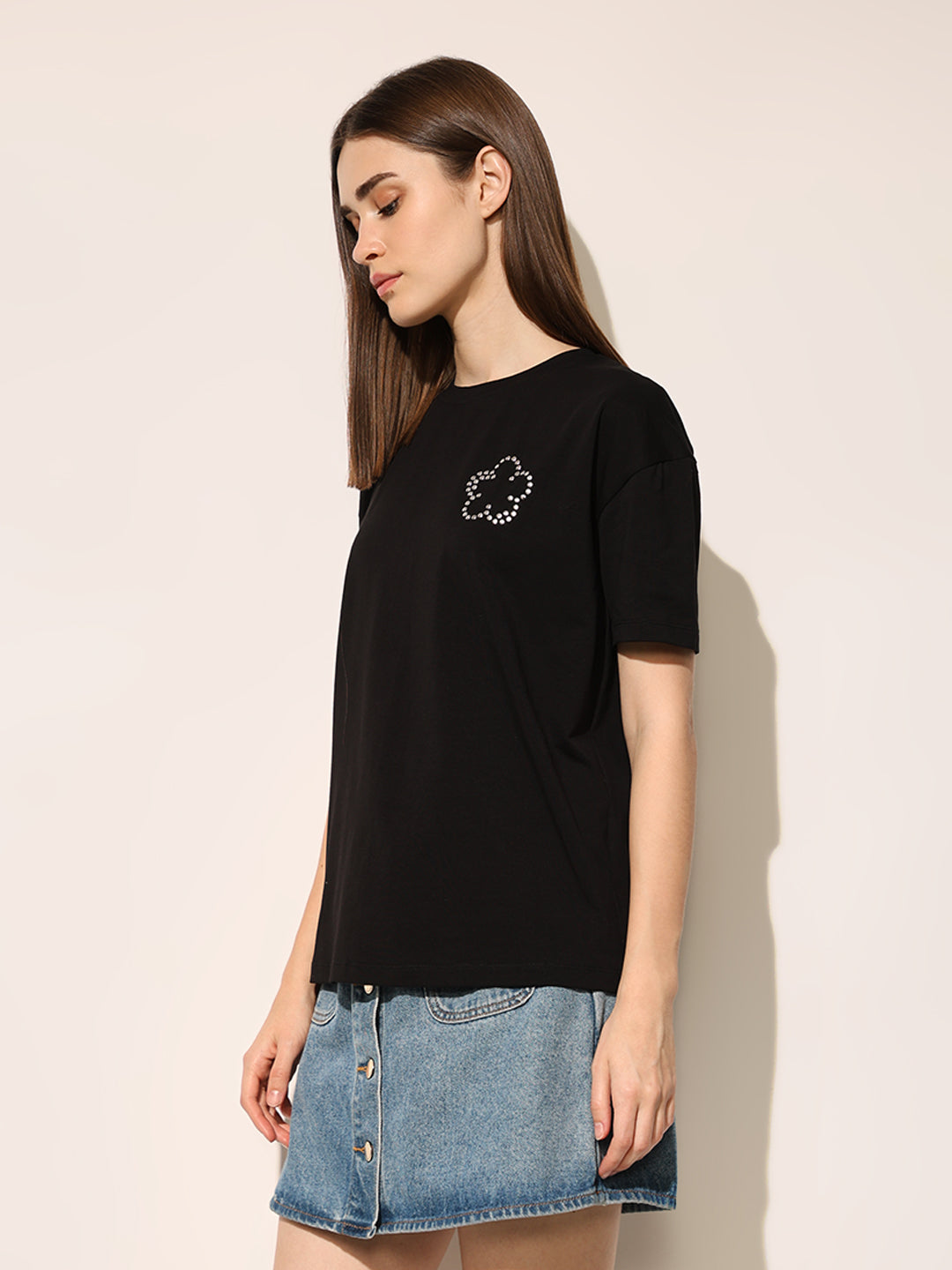 Black Motif Detail T-shirt