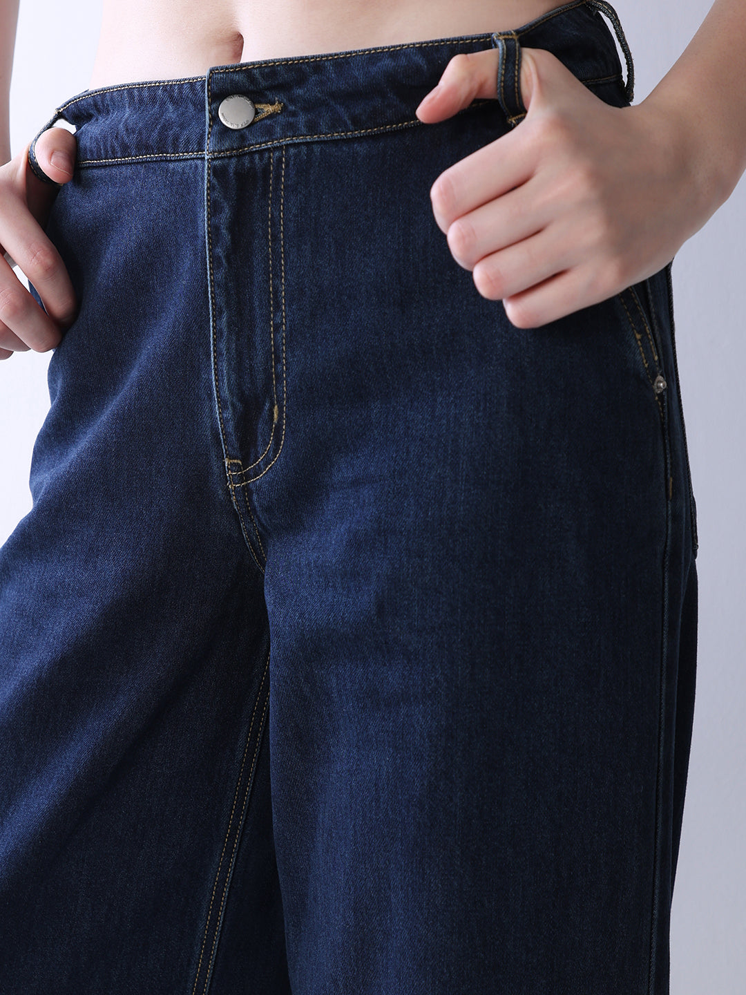 Mid Rise Wide Leg Jeans