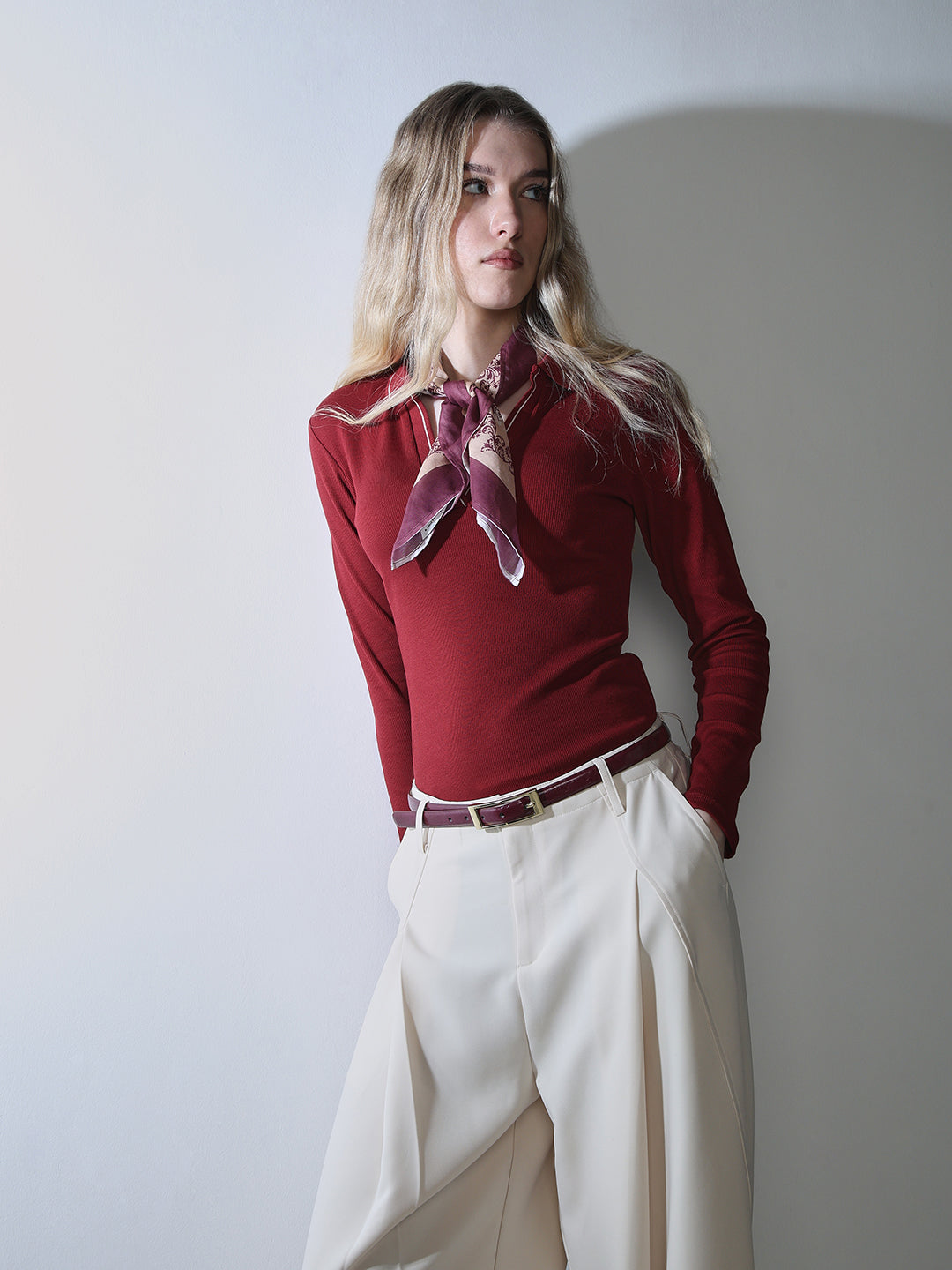 Contrast Collar V-Neck Polo - Maroon