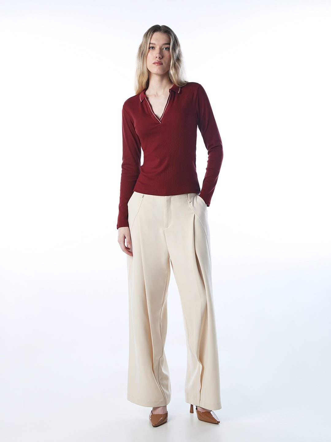 Contrast Collar V-Neck Polo - Maroon