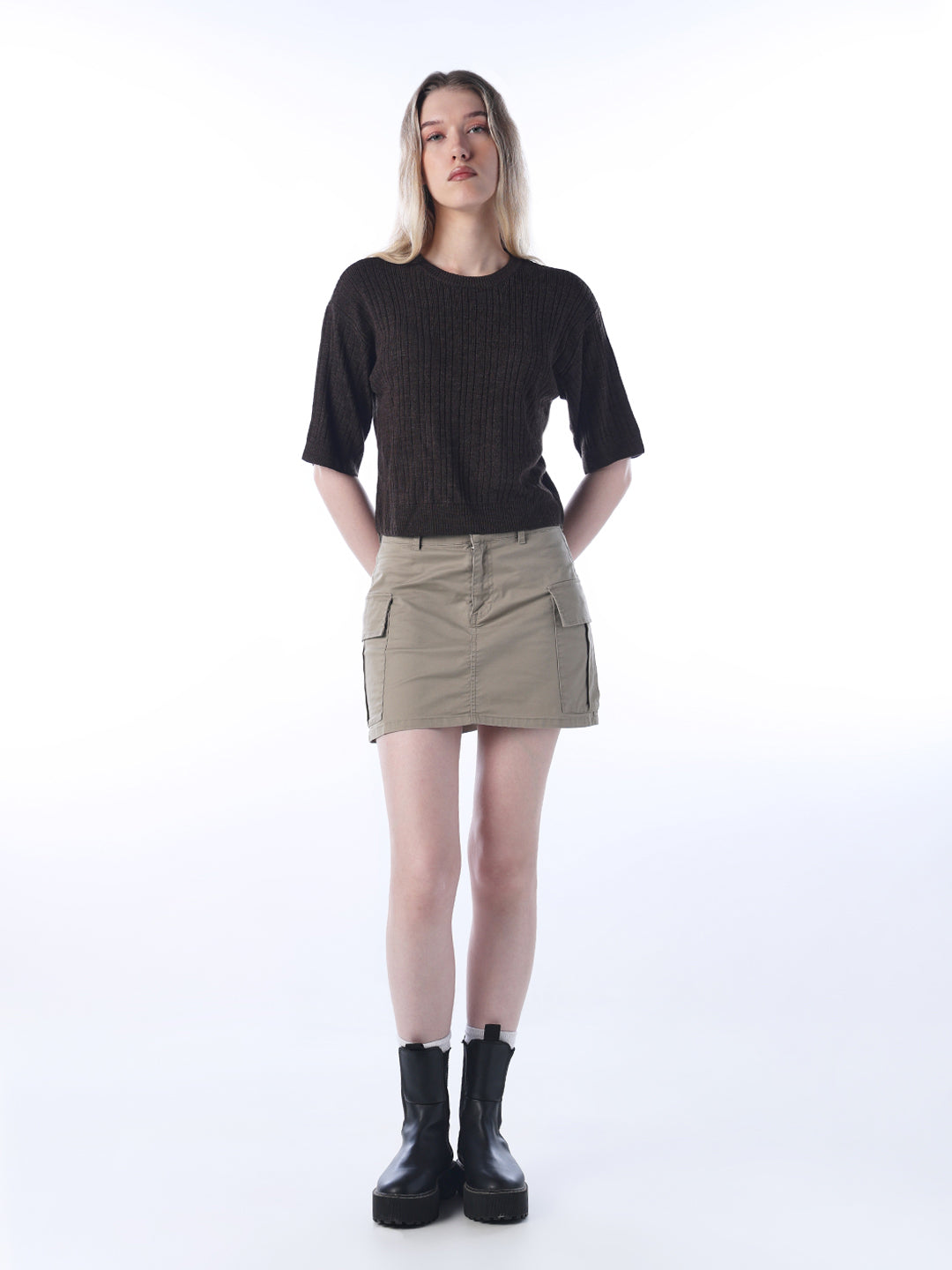 Fine-Knit O-Neck Pullover