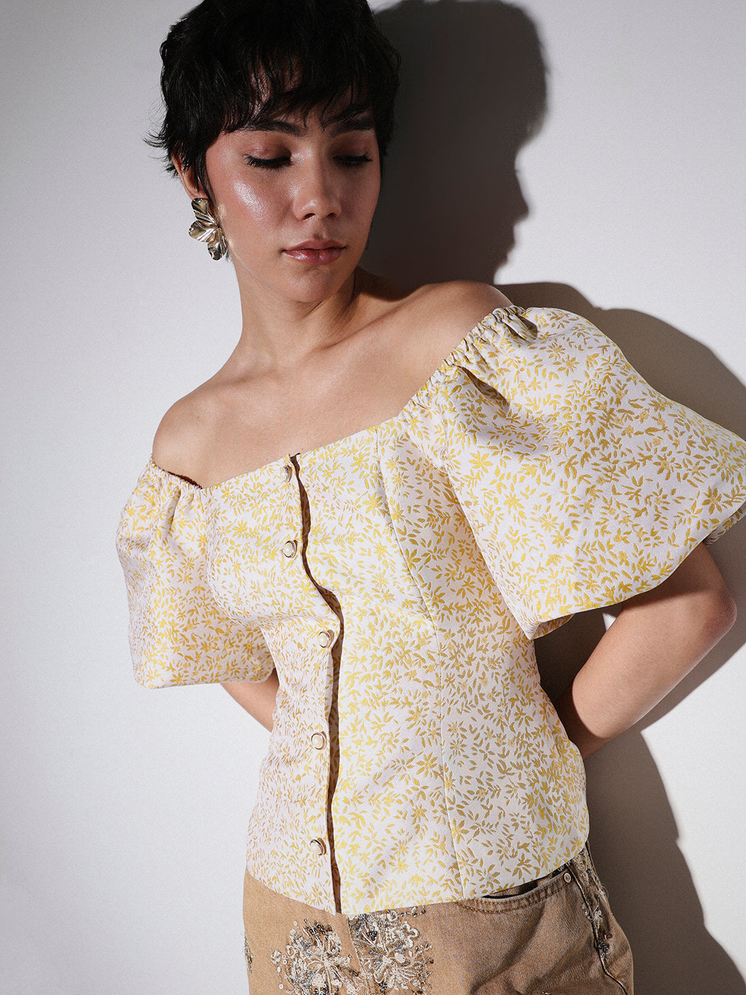 STUDIO Structured Balloon Sleeves Top