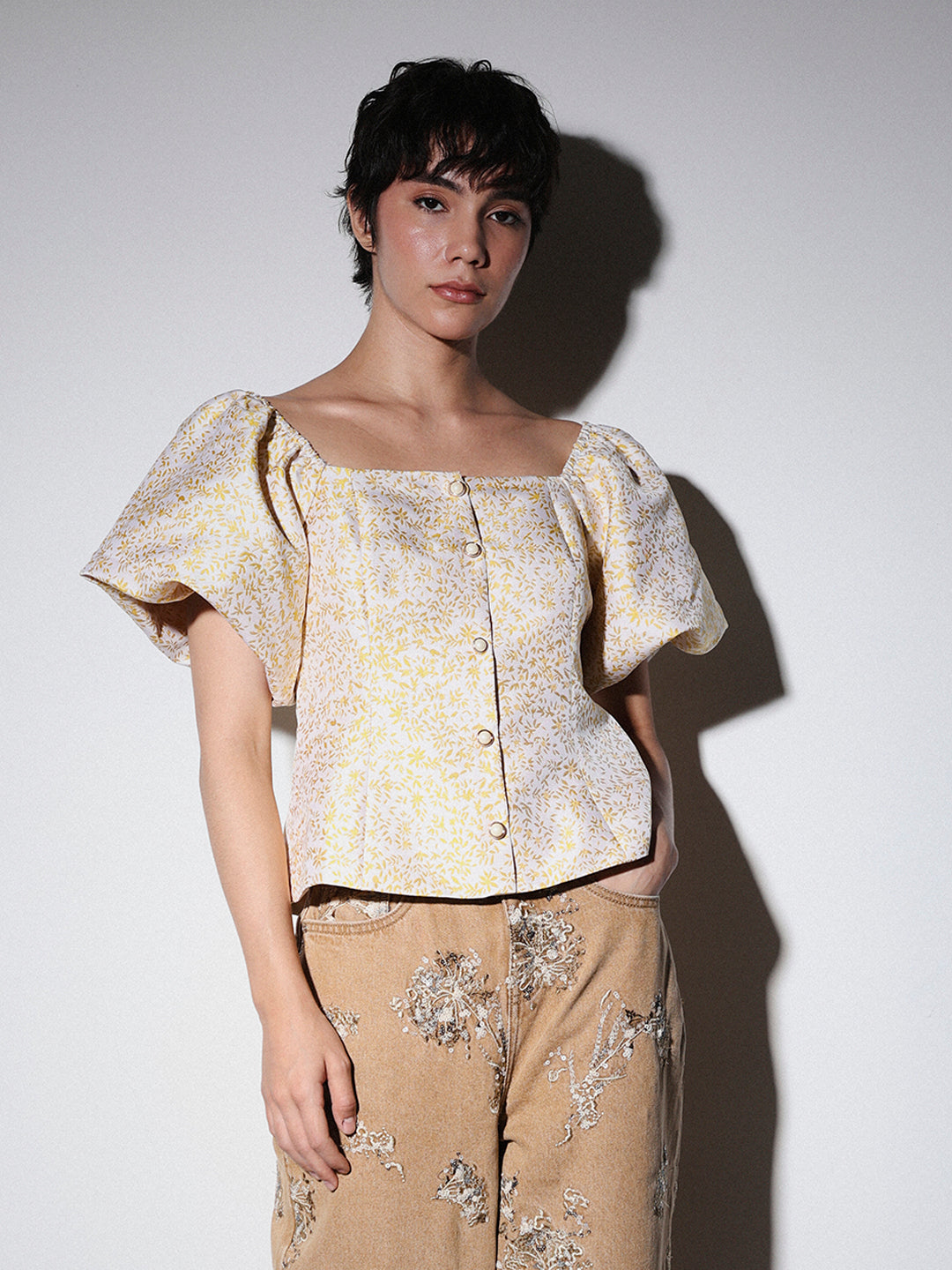 STUDIO Structured Balloon Sleeves Top