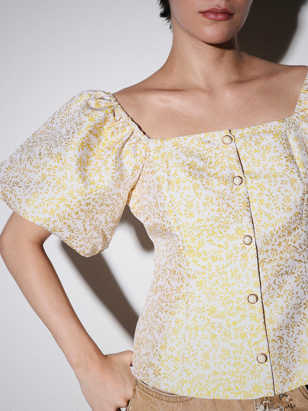 STUDIO Structured Balloon Sleeves Top