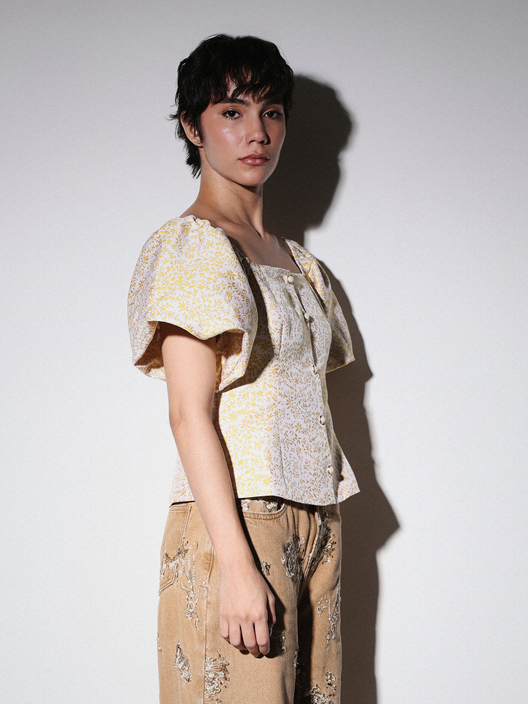 STUDIO Structured Balloon Sleeves Top