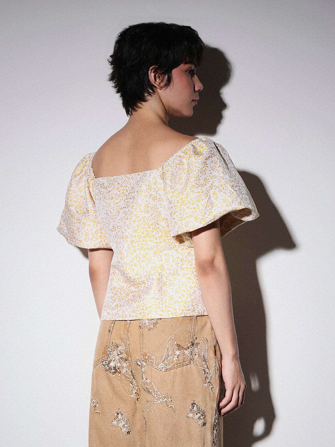 STUDIO Structured Balloon Sleeves Top