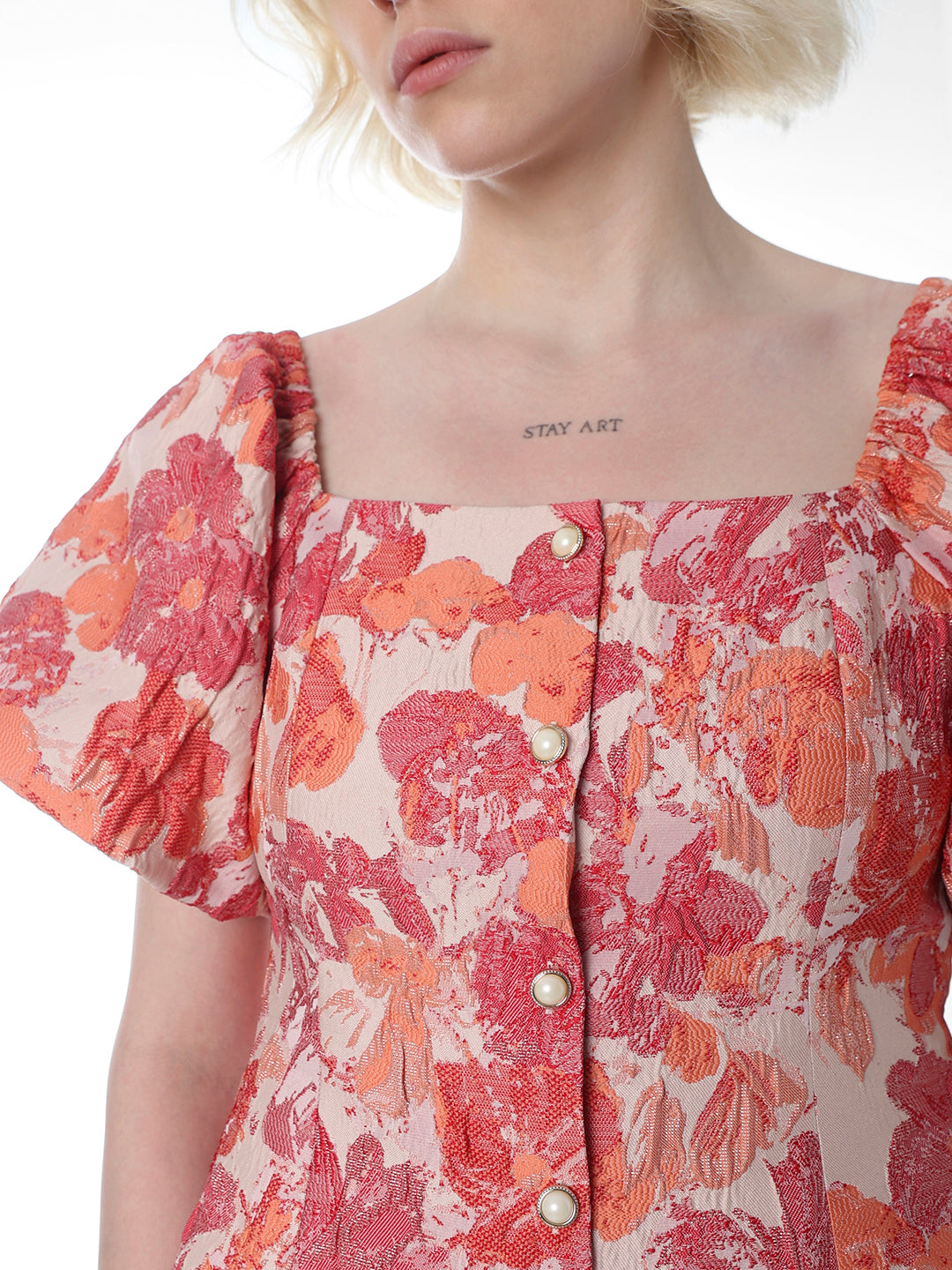 Multi-Colour Structured Top