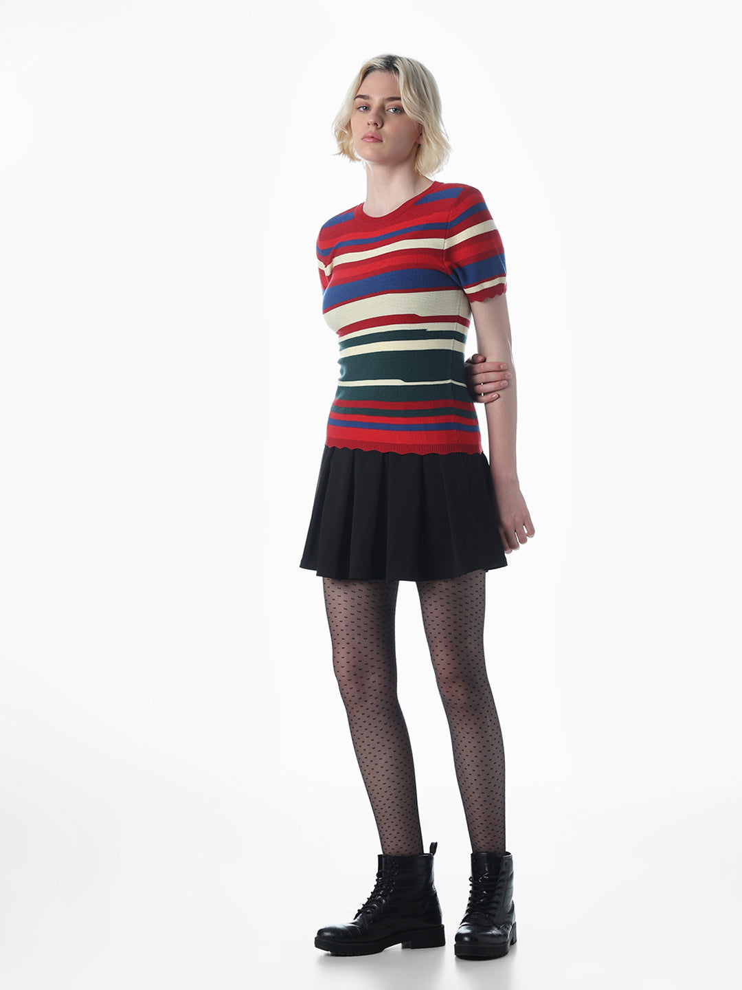 Red Colourblocked Fitted Knit Top