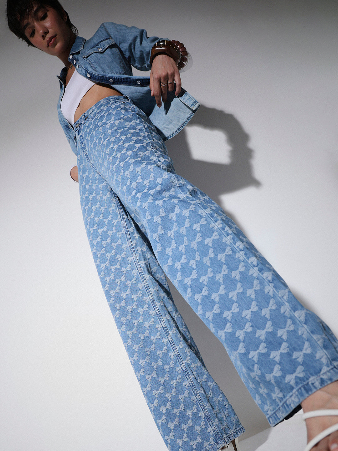 Jacquard Bow Straight Fit Jeans