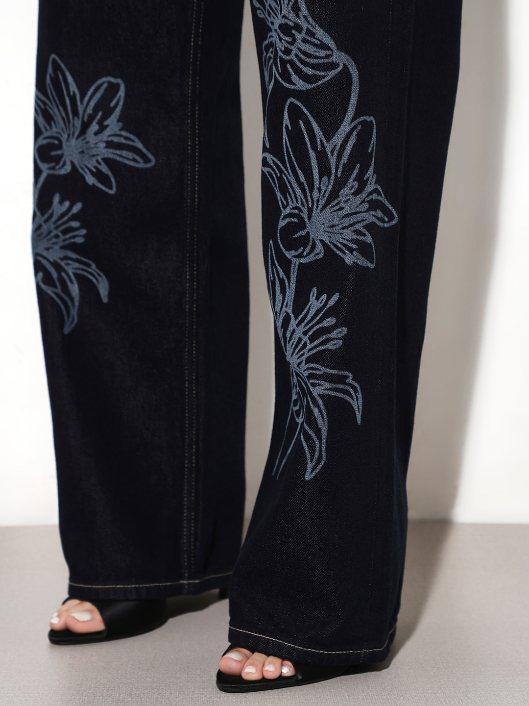 Dark Blue High Rise Straight Fit Jeans